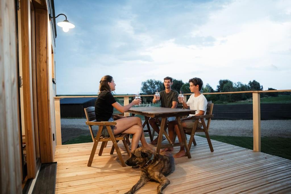 Villa Wohnwagon Paul - Autarkie erleben! - Tiny House Oberschneiding Exterior foto
